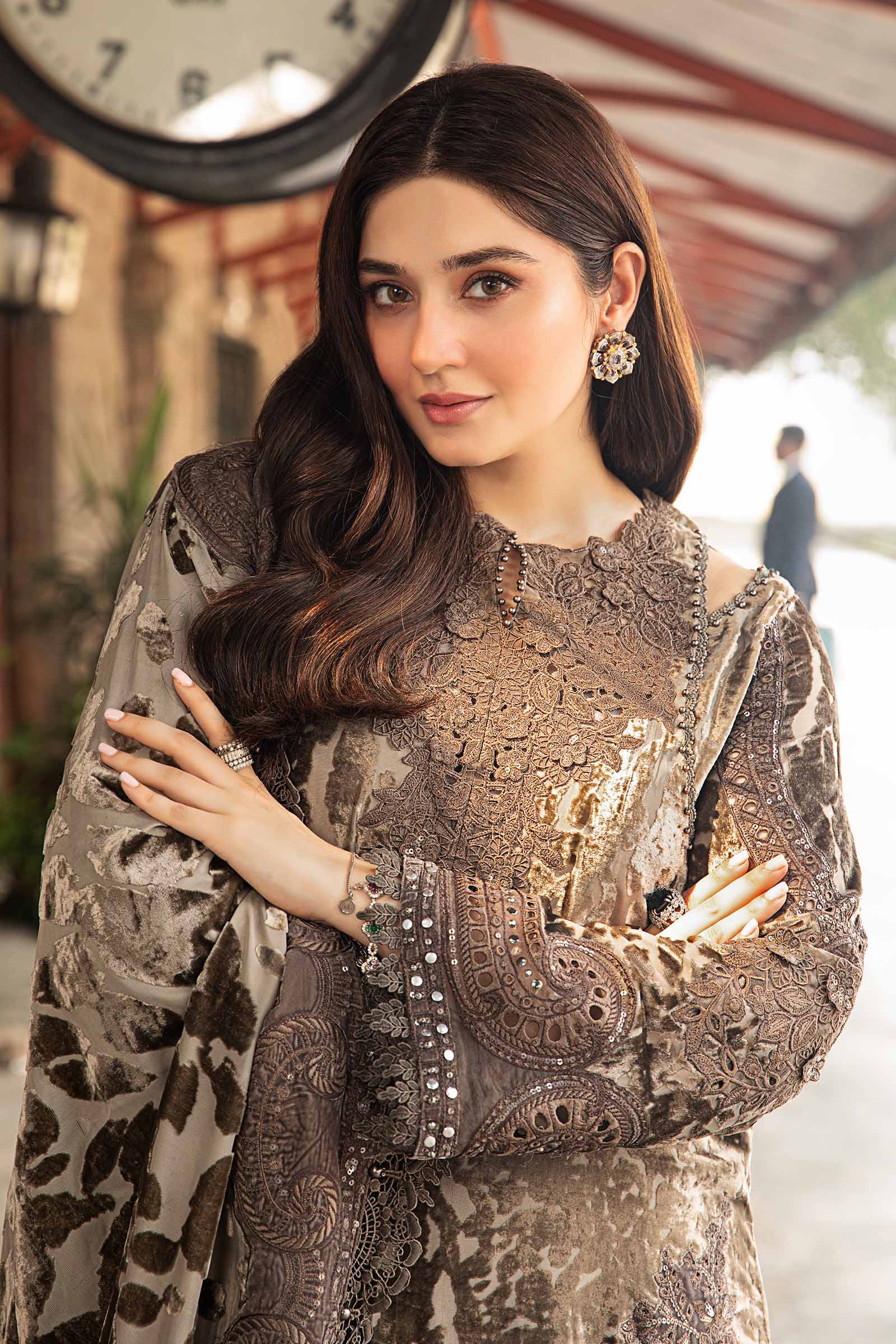 3 Piece Unstitched Embroidered Palachi Suit | DL-1201 - Image 3