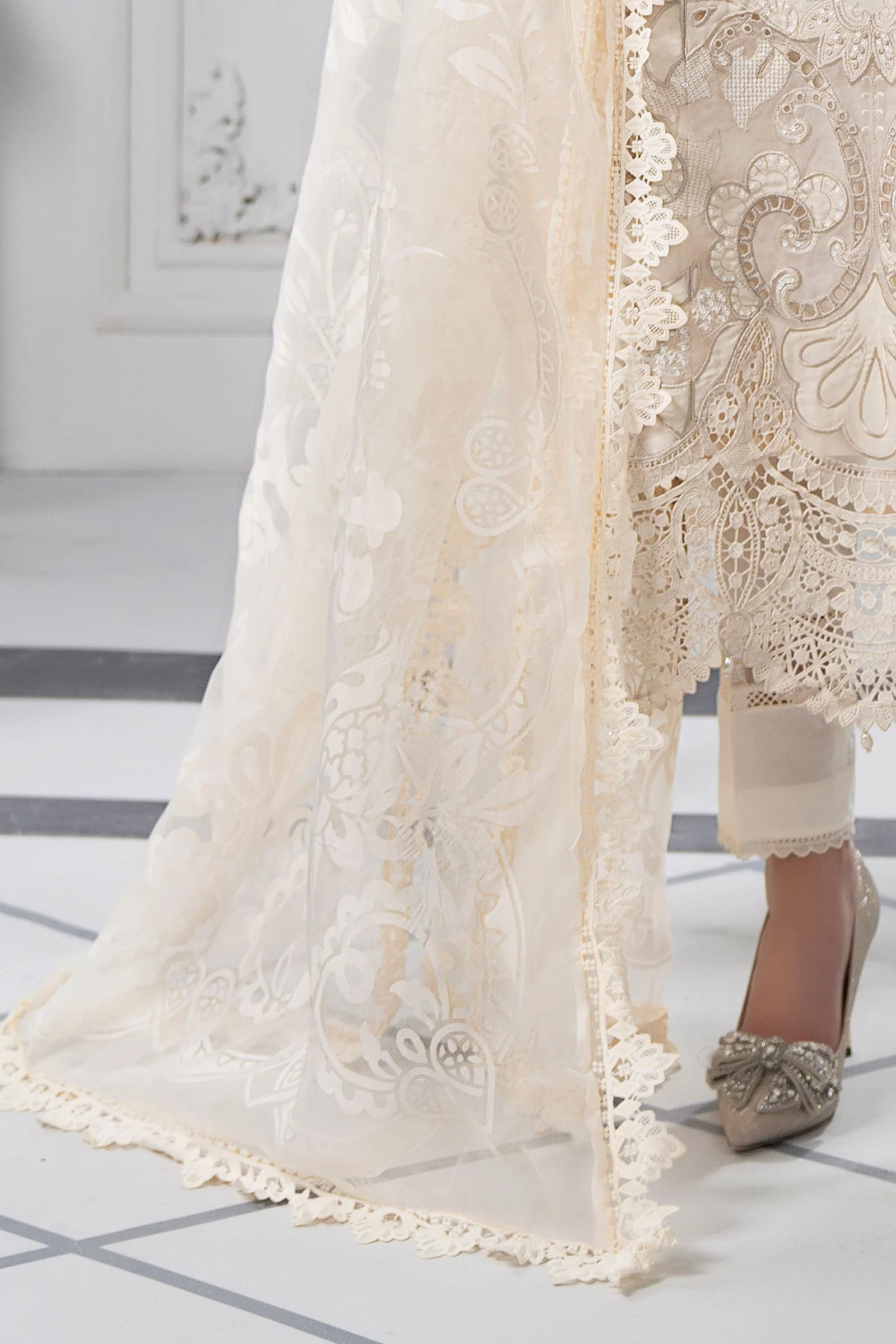 3 Piece Embroidered Organza Suit | DS-2506-A - Image 6