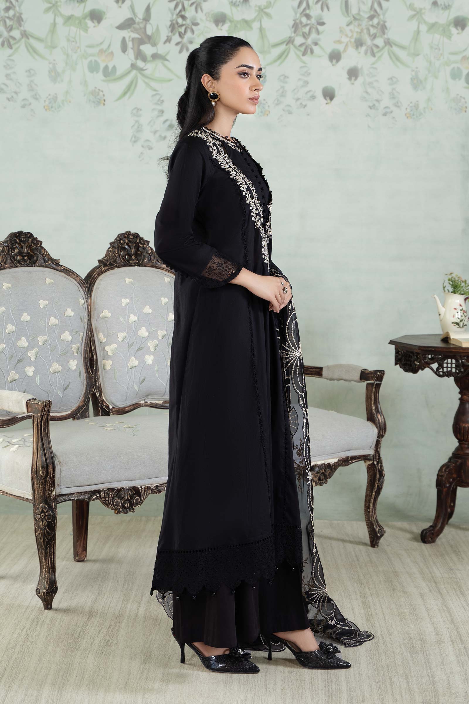 3 Piece Dyed Lawn Suit - Image 4