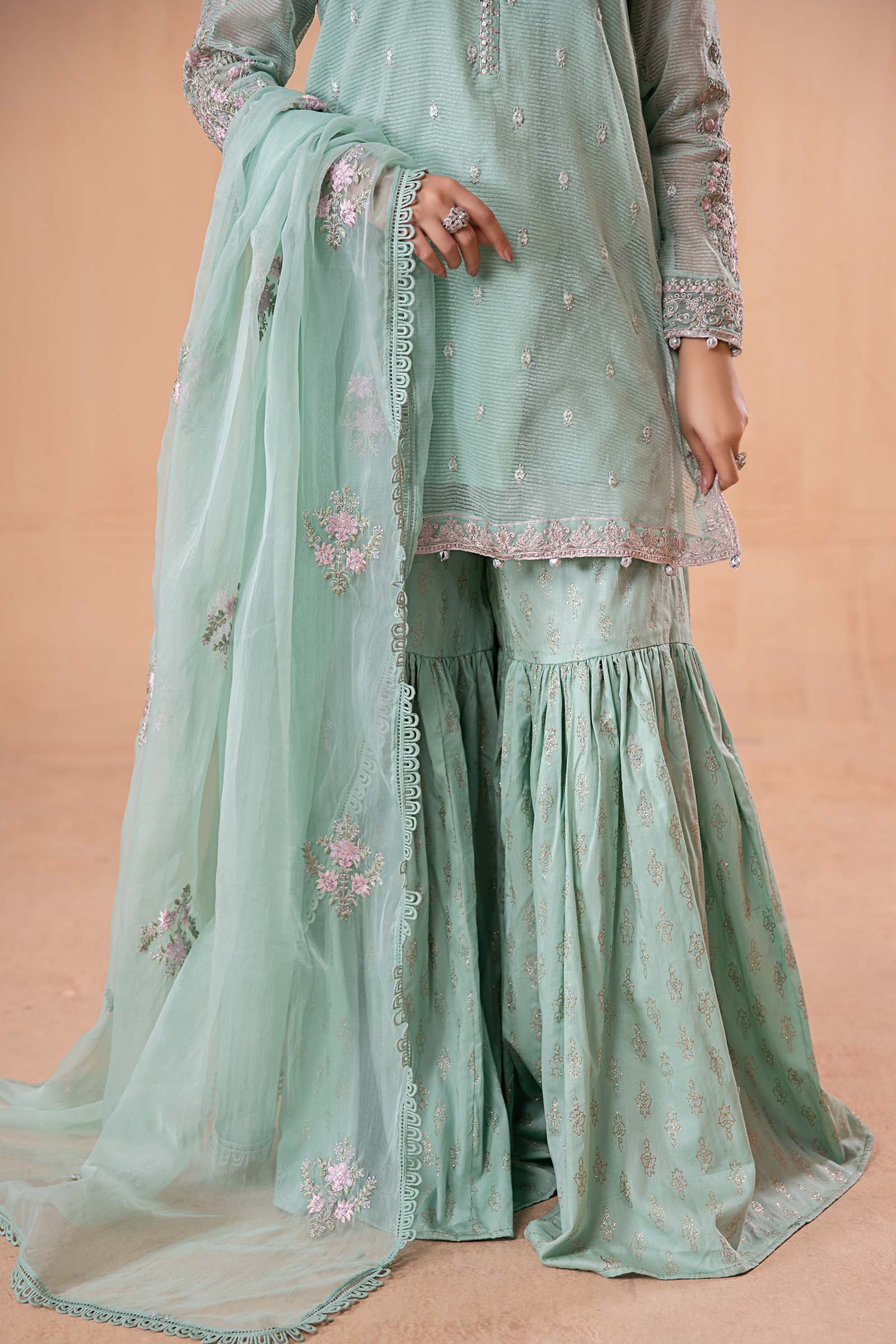 3 Piece Embroidered Cotton Karandi Suit - Image 4