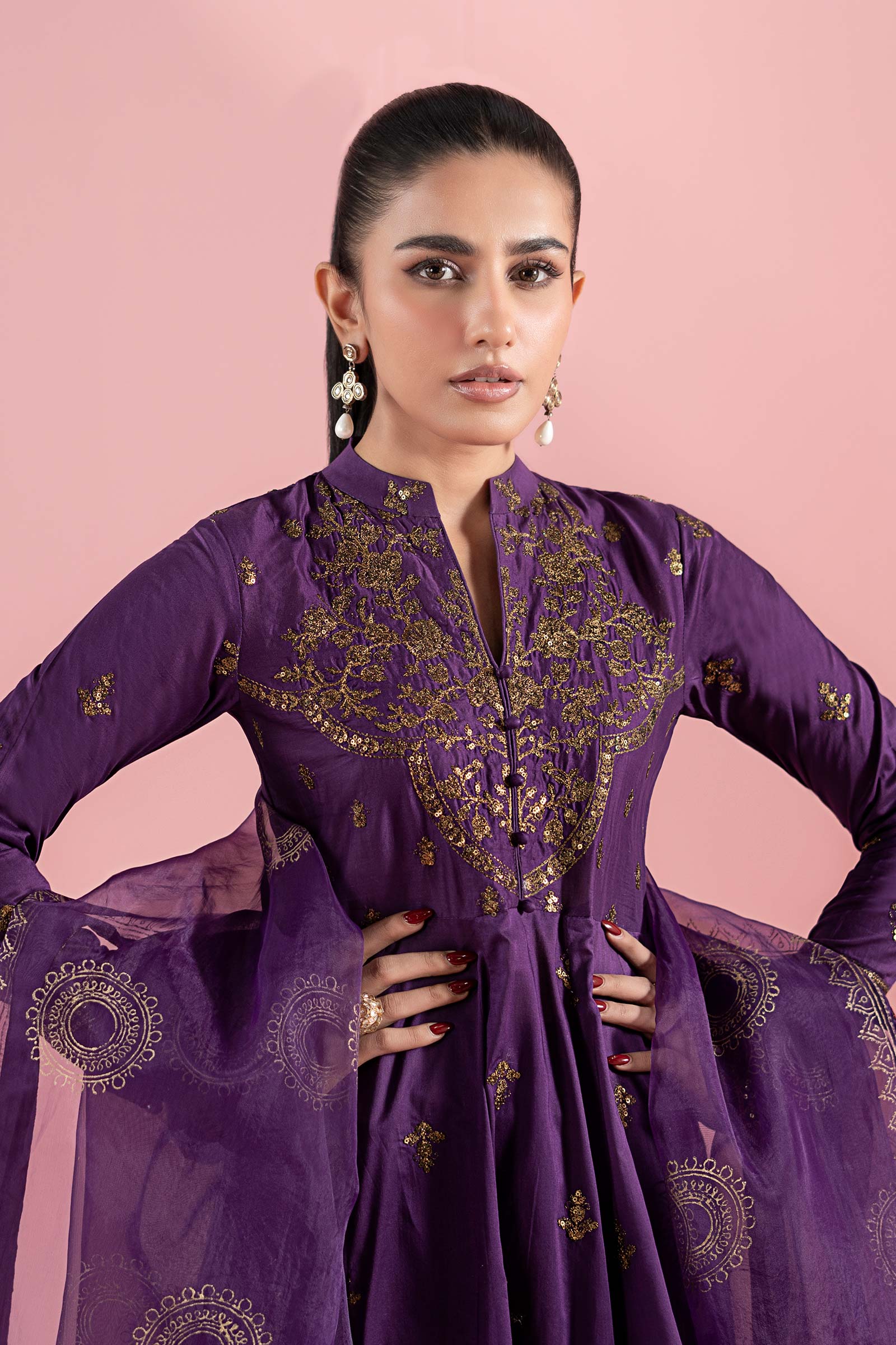 3 Piece Embroidered Lawn Suit - Image 2
