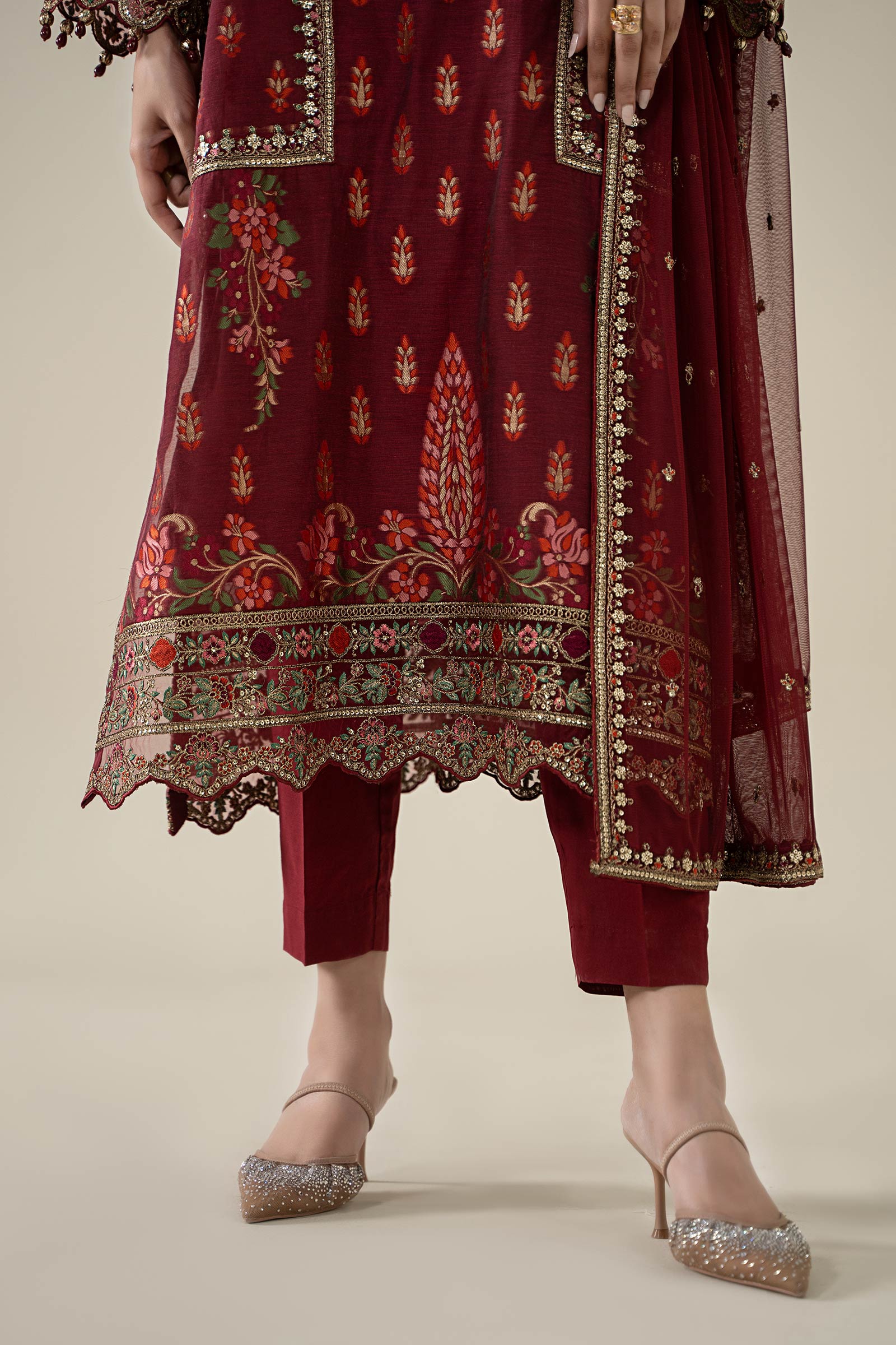 3 Piece Embroidered Jacquard Suit - Image 5