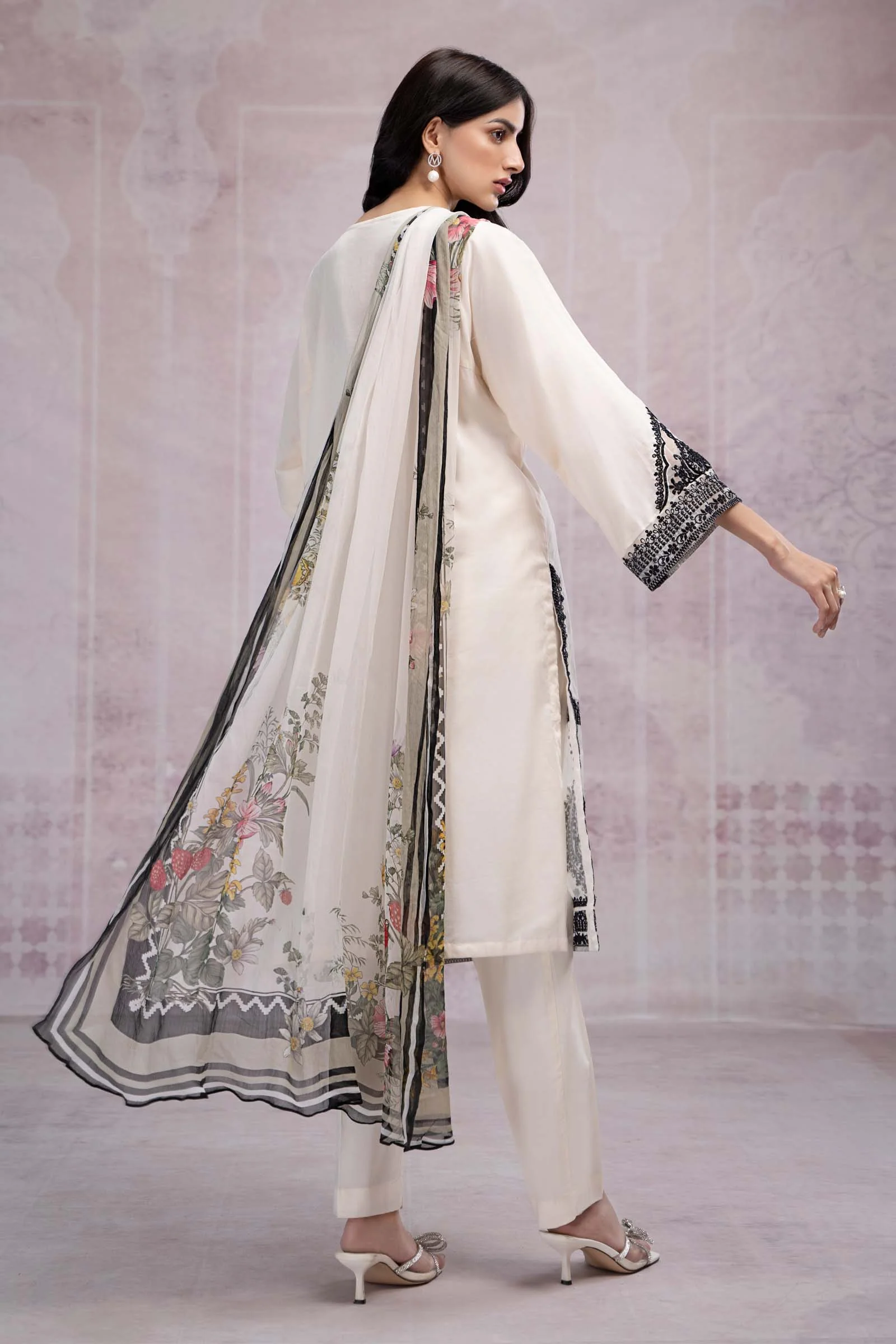 Suit White DW-EF23-32 - Image 6
