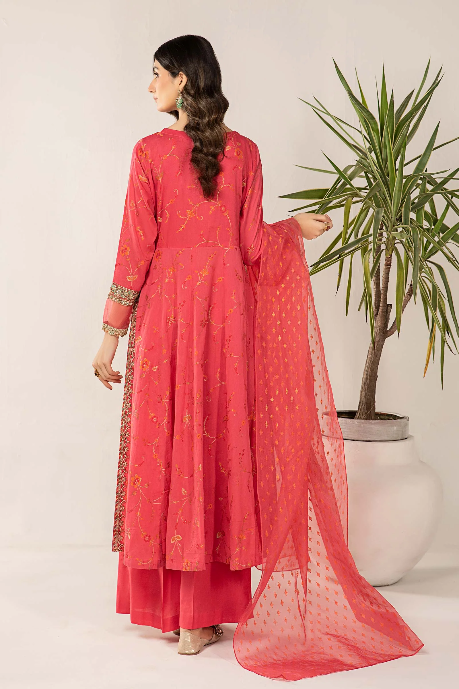 3 Piece Embroidered Jacquard Broshia Suit - Image 8