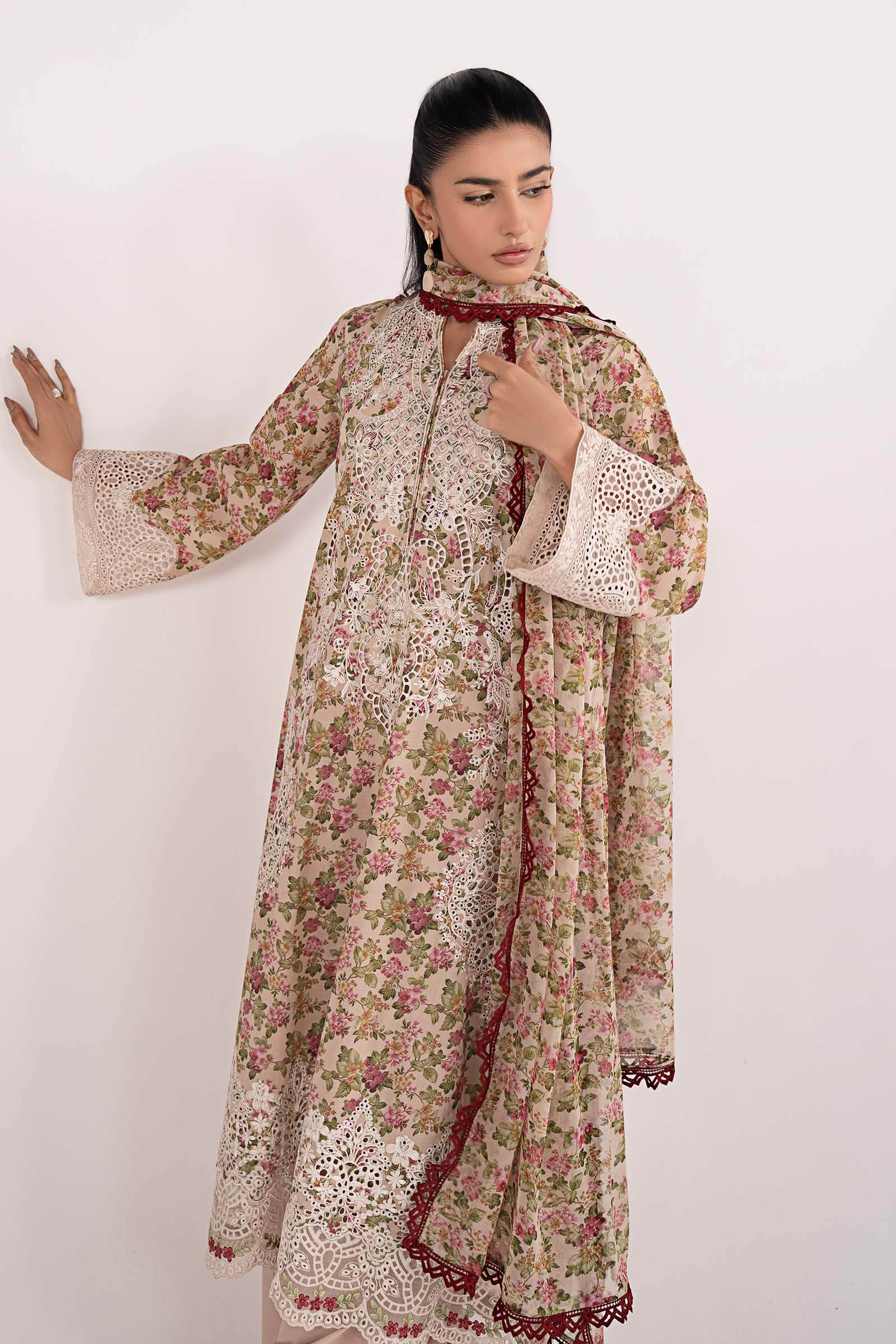 3 Piece Embroidered Net Suit - Image 3
