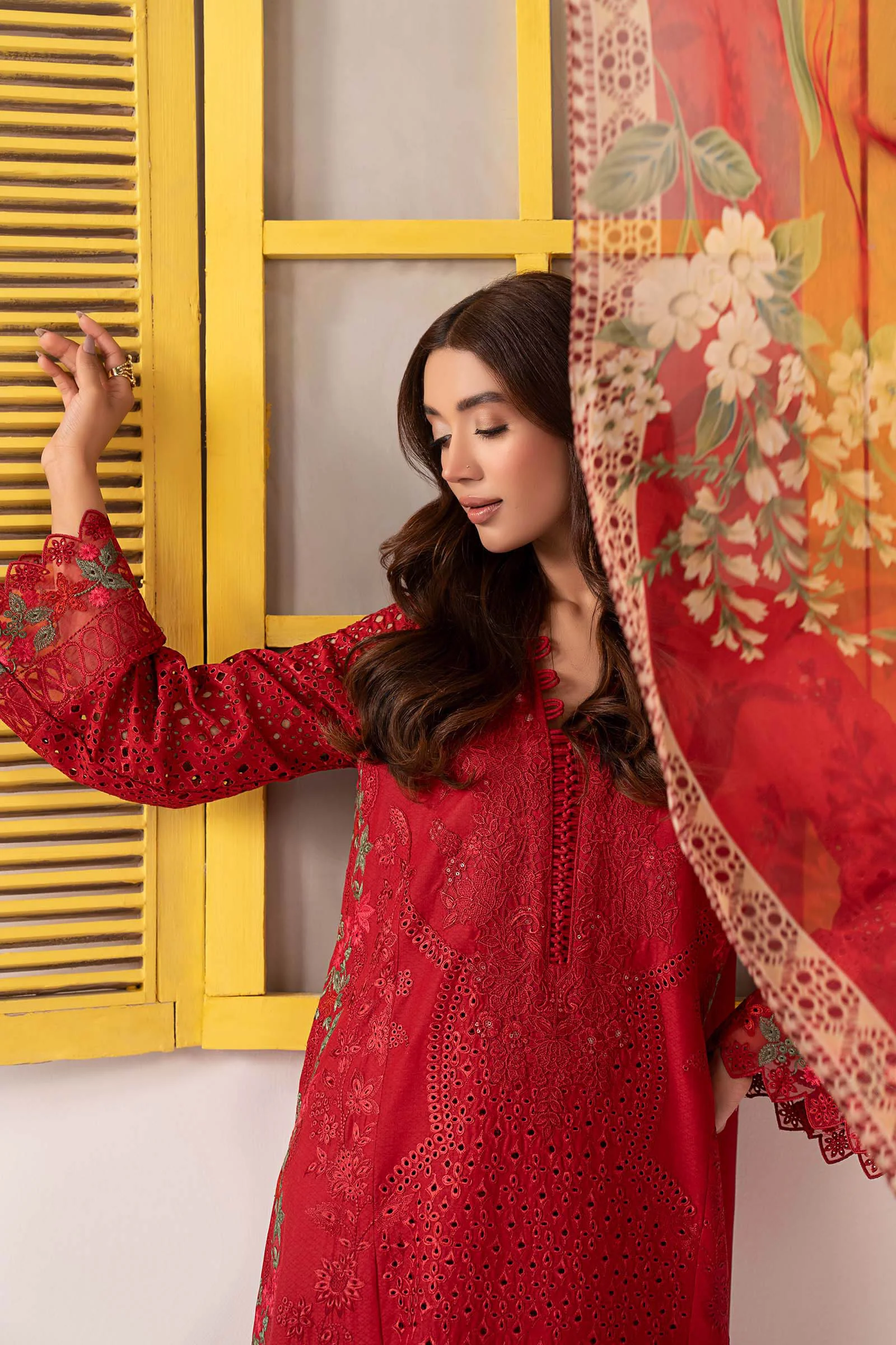 3 Piece Embroidered Dobby Lawn Suit - Image 4