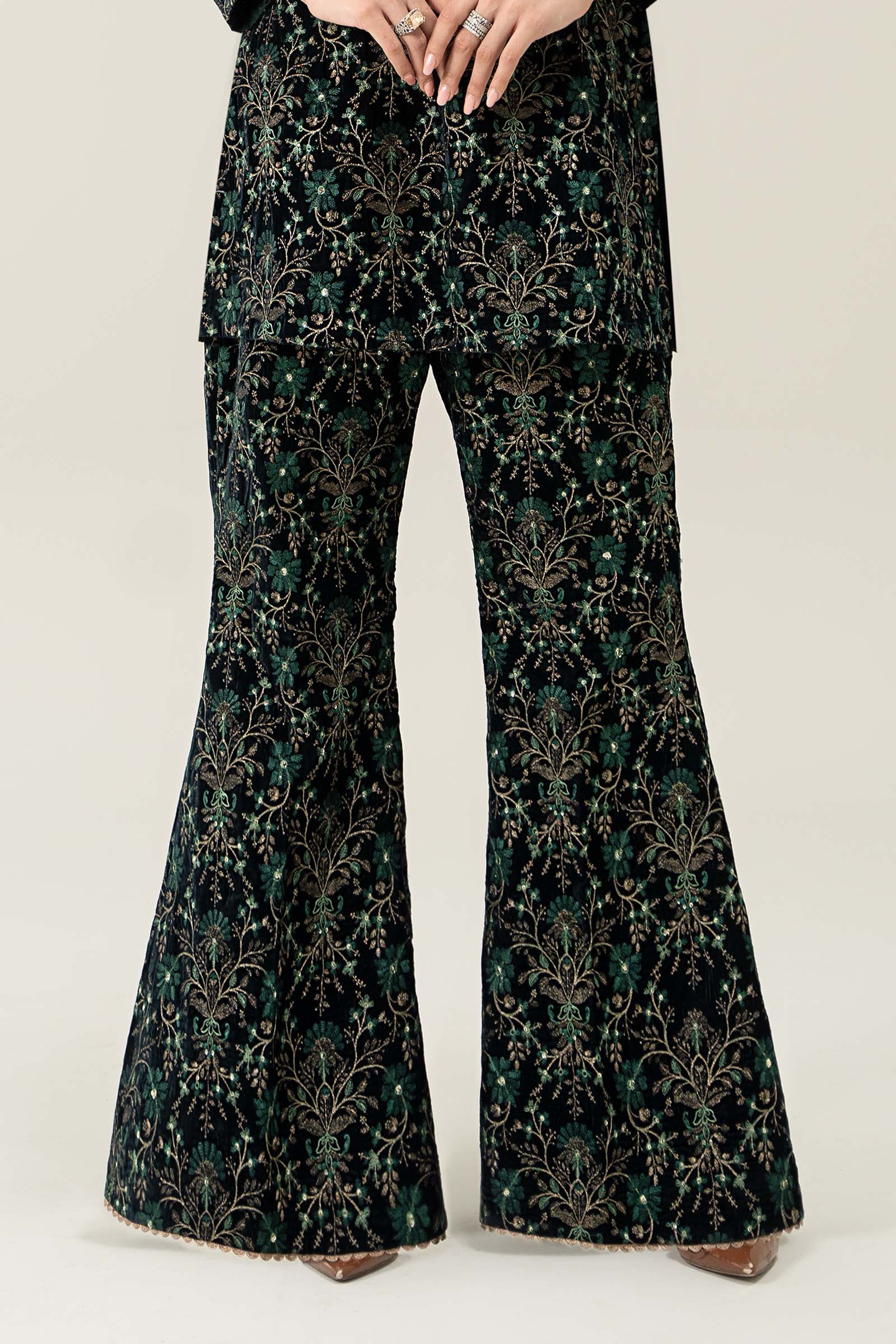 Embroidered Velvet Fabric (1Pc) | LF-733 - Image 3