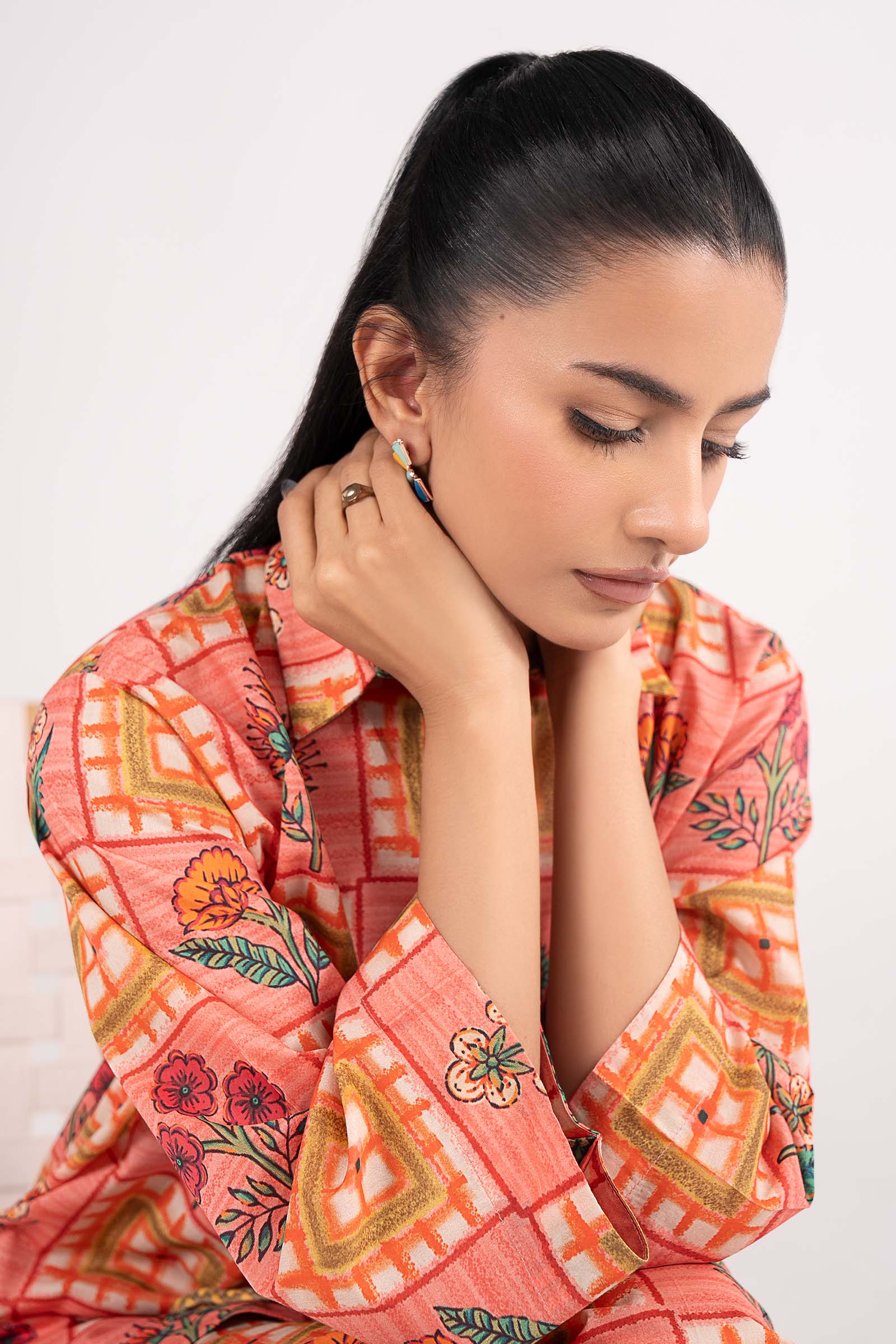 2 Pc Printed Lawn Suit - Image 5
