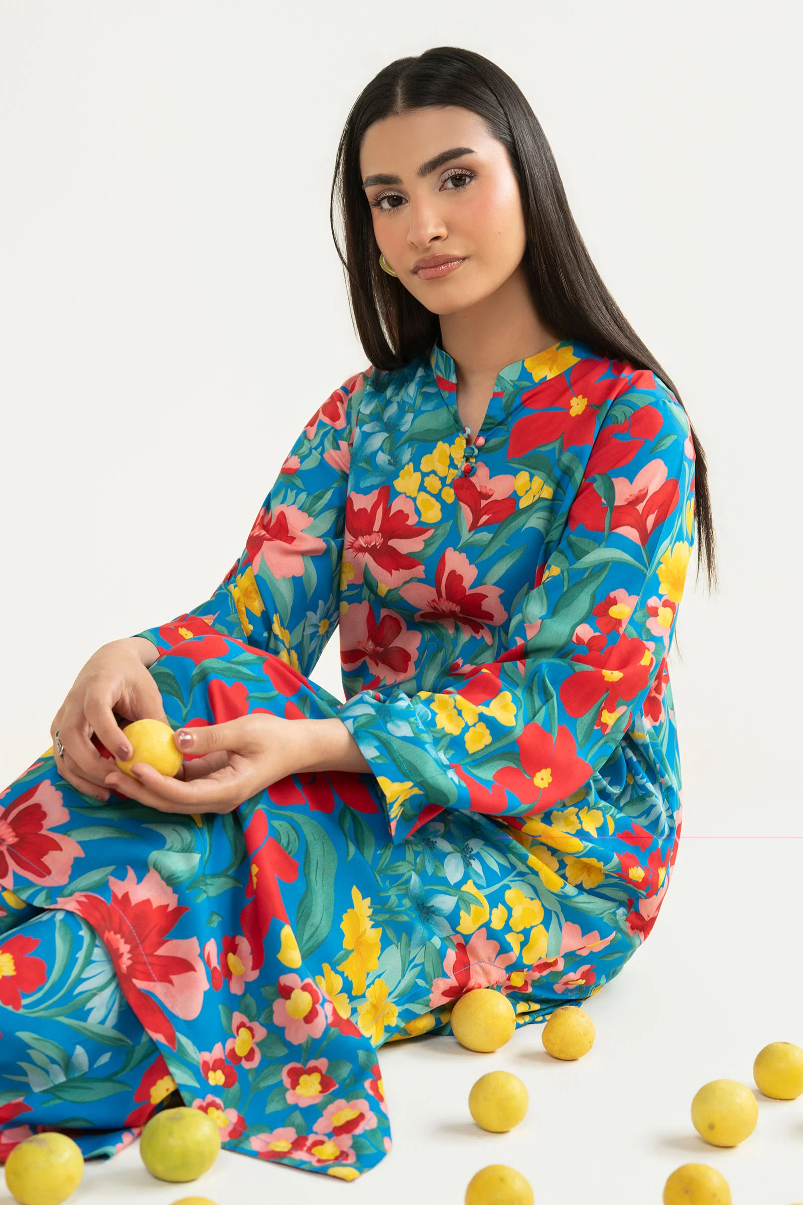 2 Pc Printed Arabic Lawn Suit - Image 3