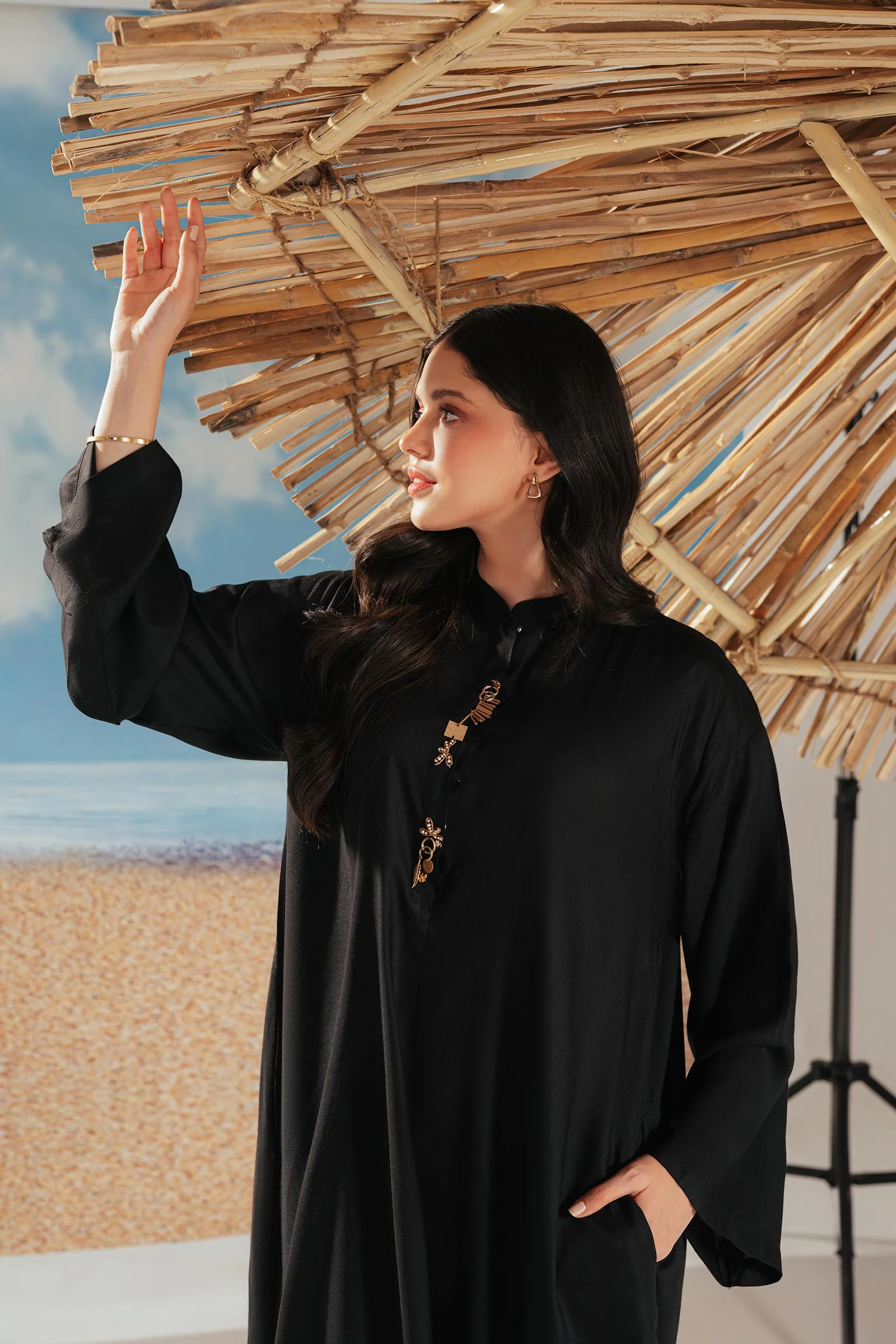 2 Piece Solid Arabic Lawn Suit - Image 2