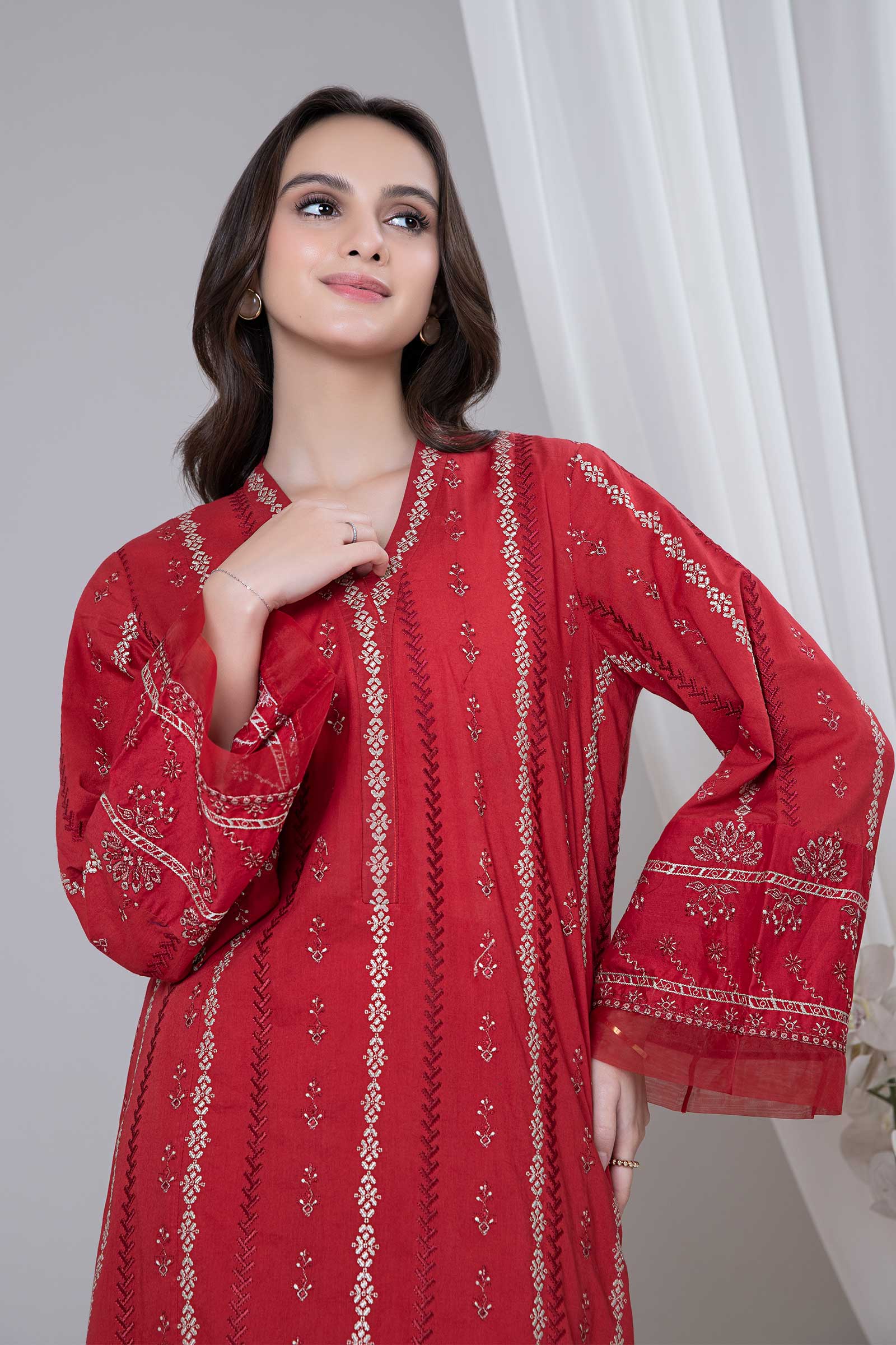 2 Piece Embroidered Lawn Suit - Image 3