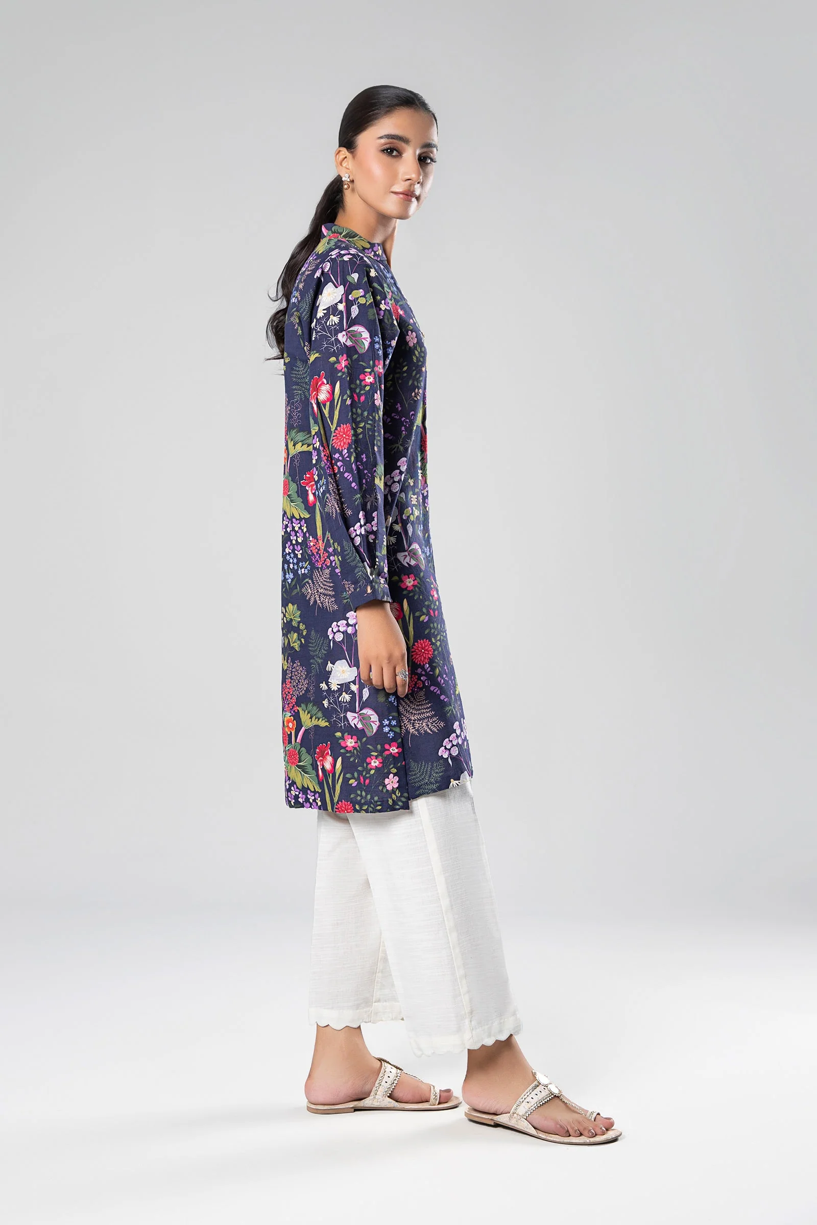 Printed Khaddar Shirt - Image 4