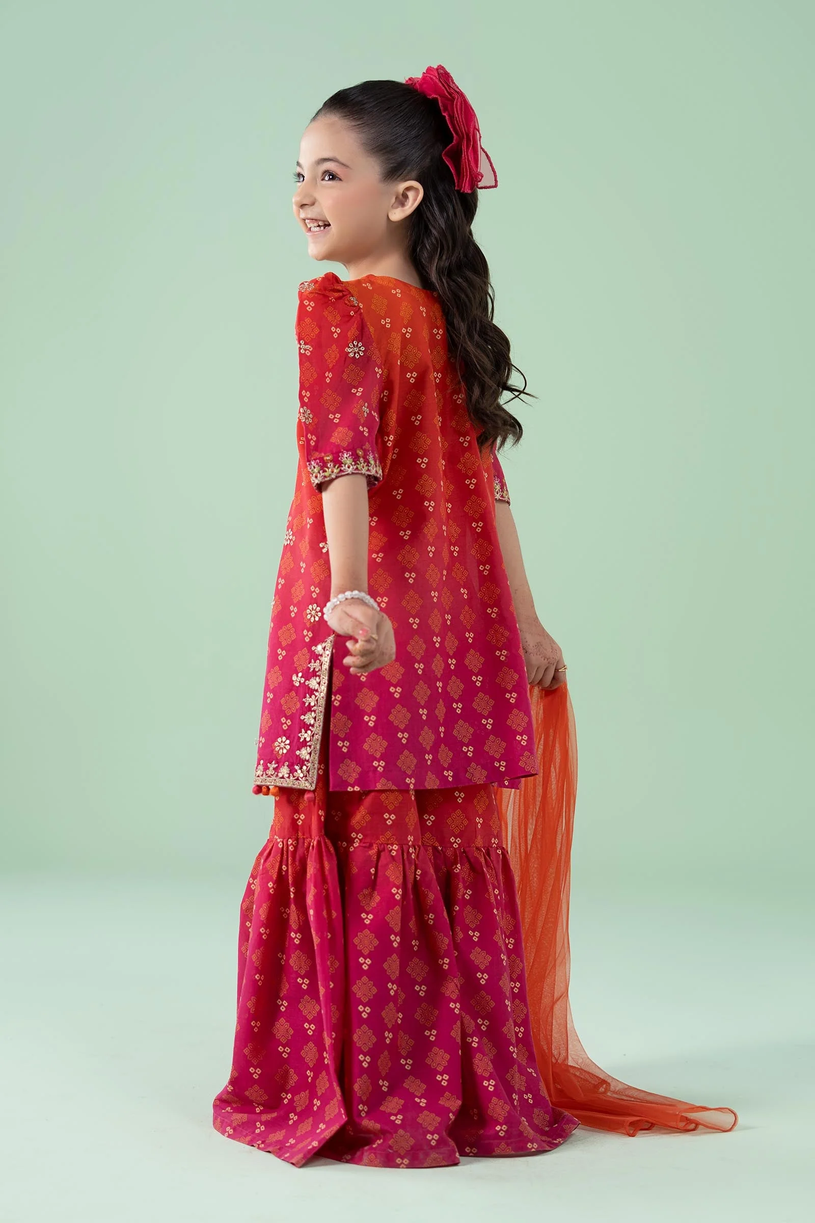 3 Piece Embroidered Lawn Suit - Image 6