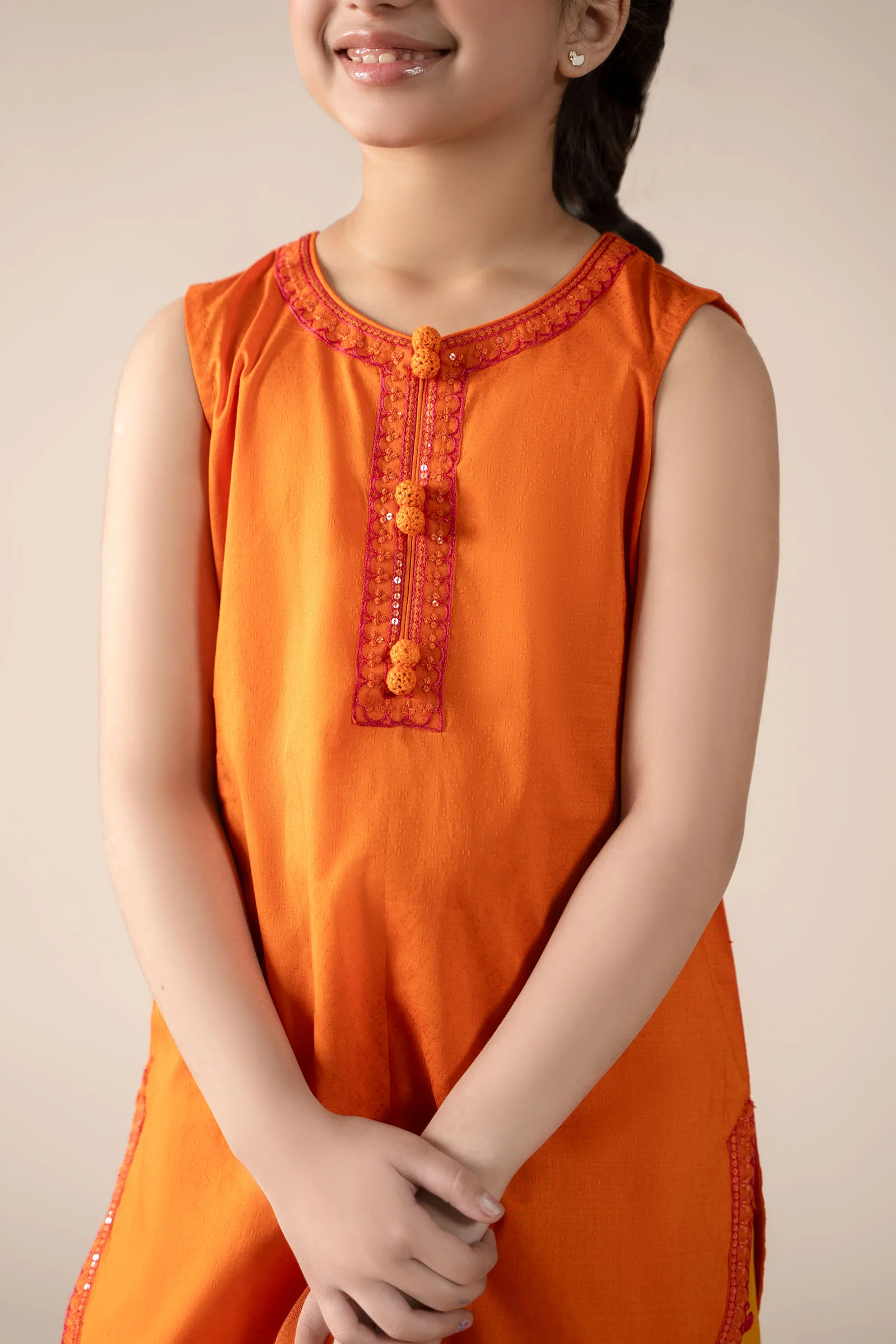 3 Piece Embroidered Dobby Lawn Suit - Image 3