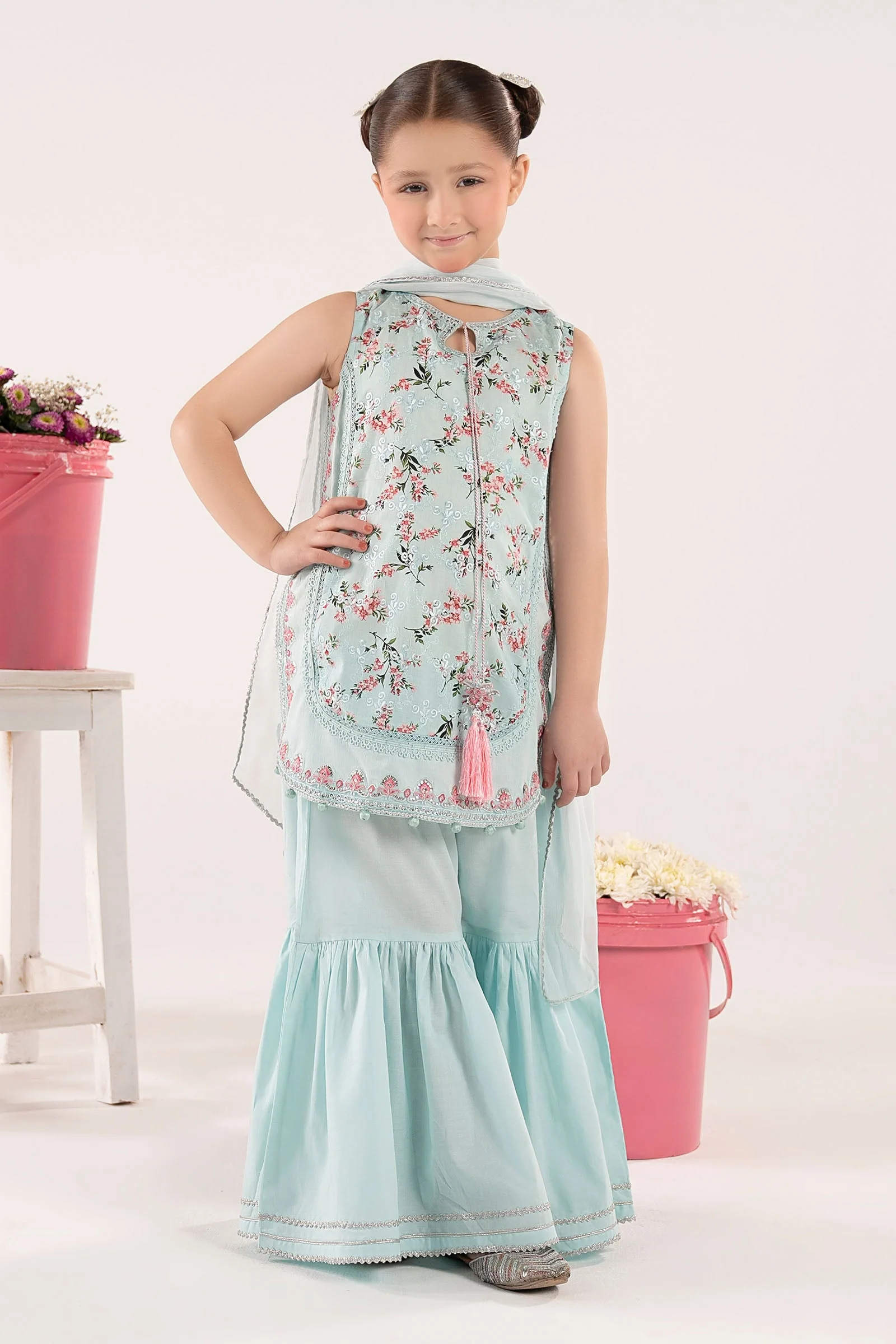 3 Piece Embroidered Lawn Suit - Image 2