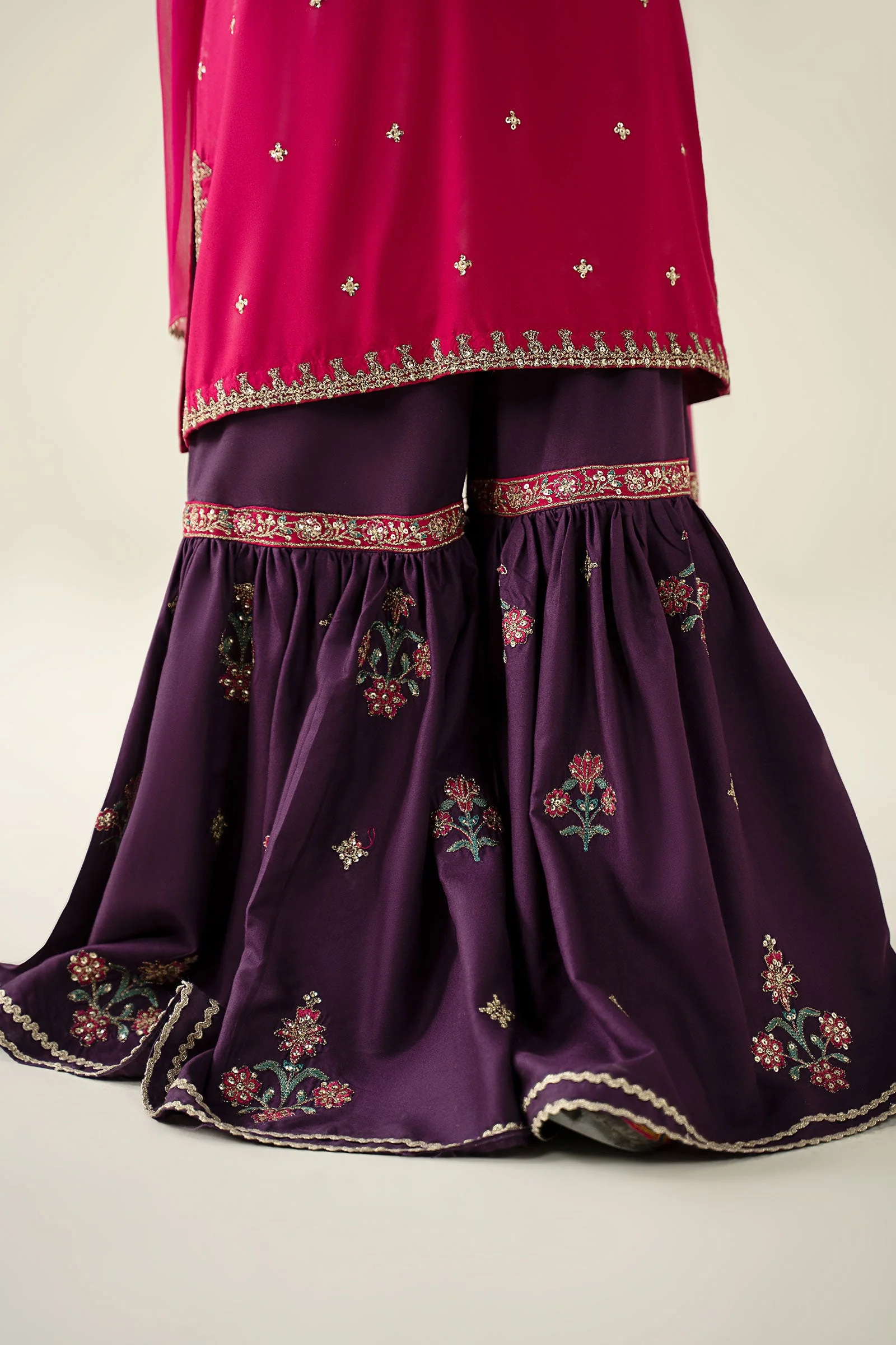 3 Piece Embroidered Linen Suit - Image 6