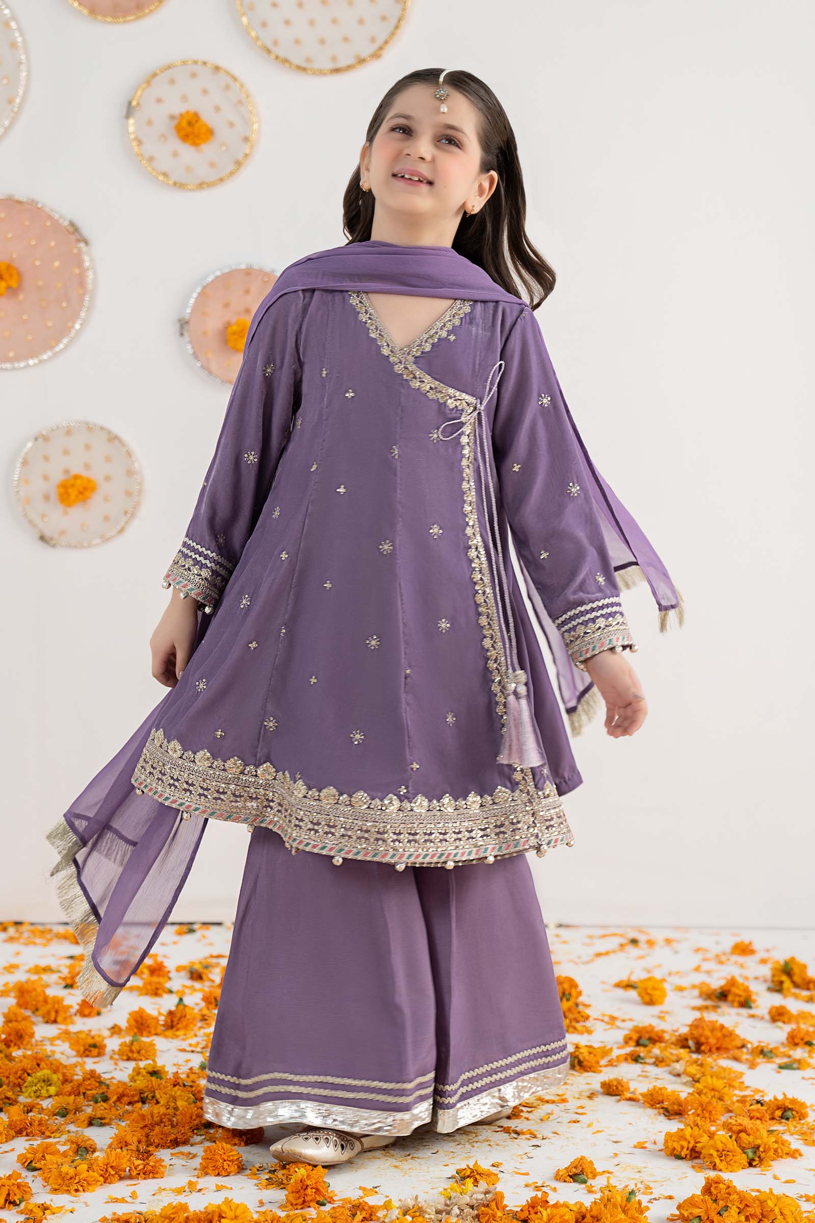 3 Piece Embroidered Velvet Suit - Image 5