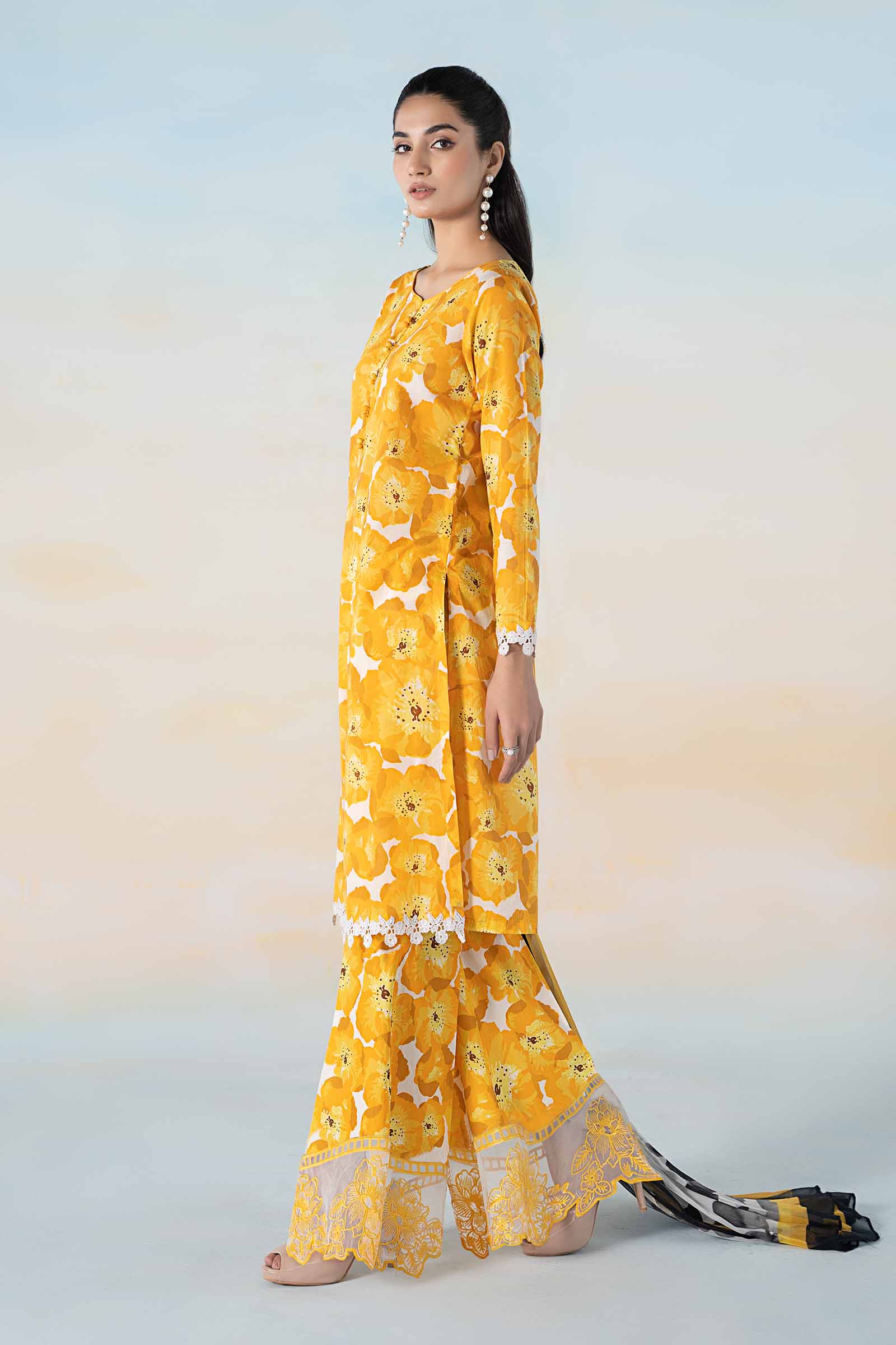 3 PIECE PRINTED LAWN SUIT - Image 5
