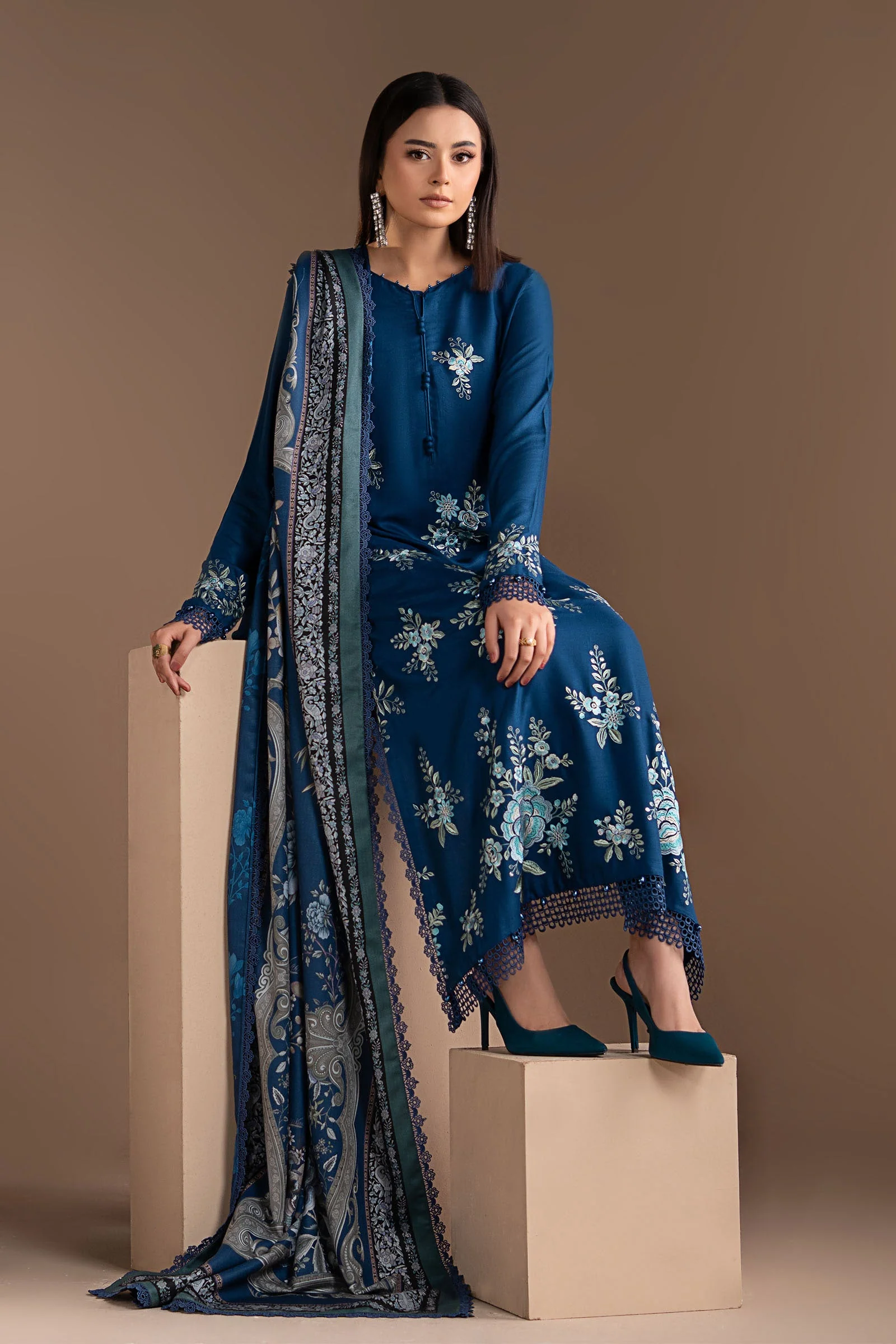 3 Piece Embroidered Twill Linen Suit - Image 4