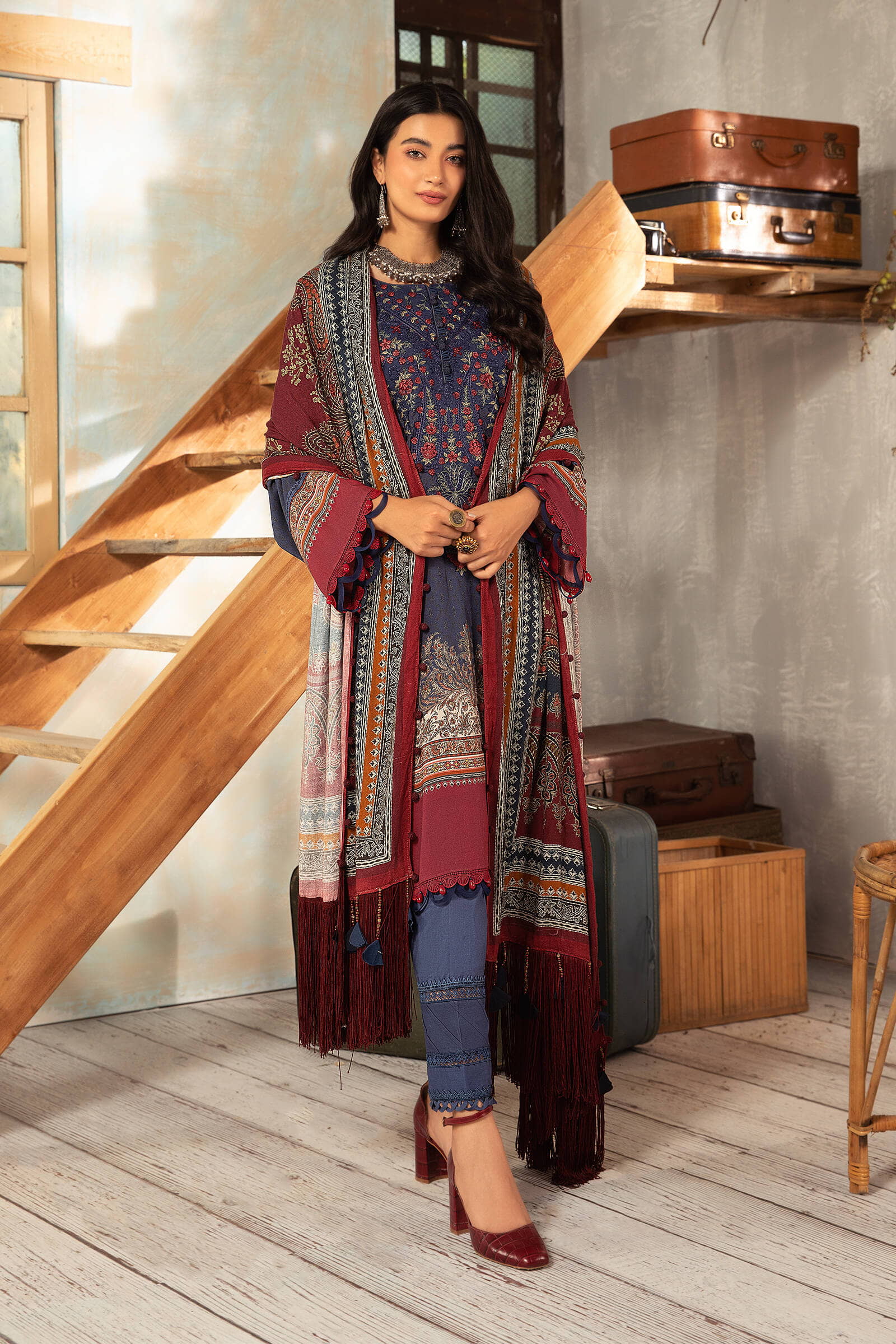 Unstitched Fabrics/M.Prints MPT-1205-B - Image 3