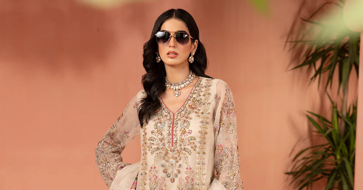 3 Piece Embellished Organza Suit - Image 6