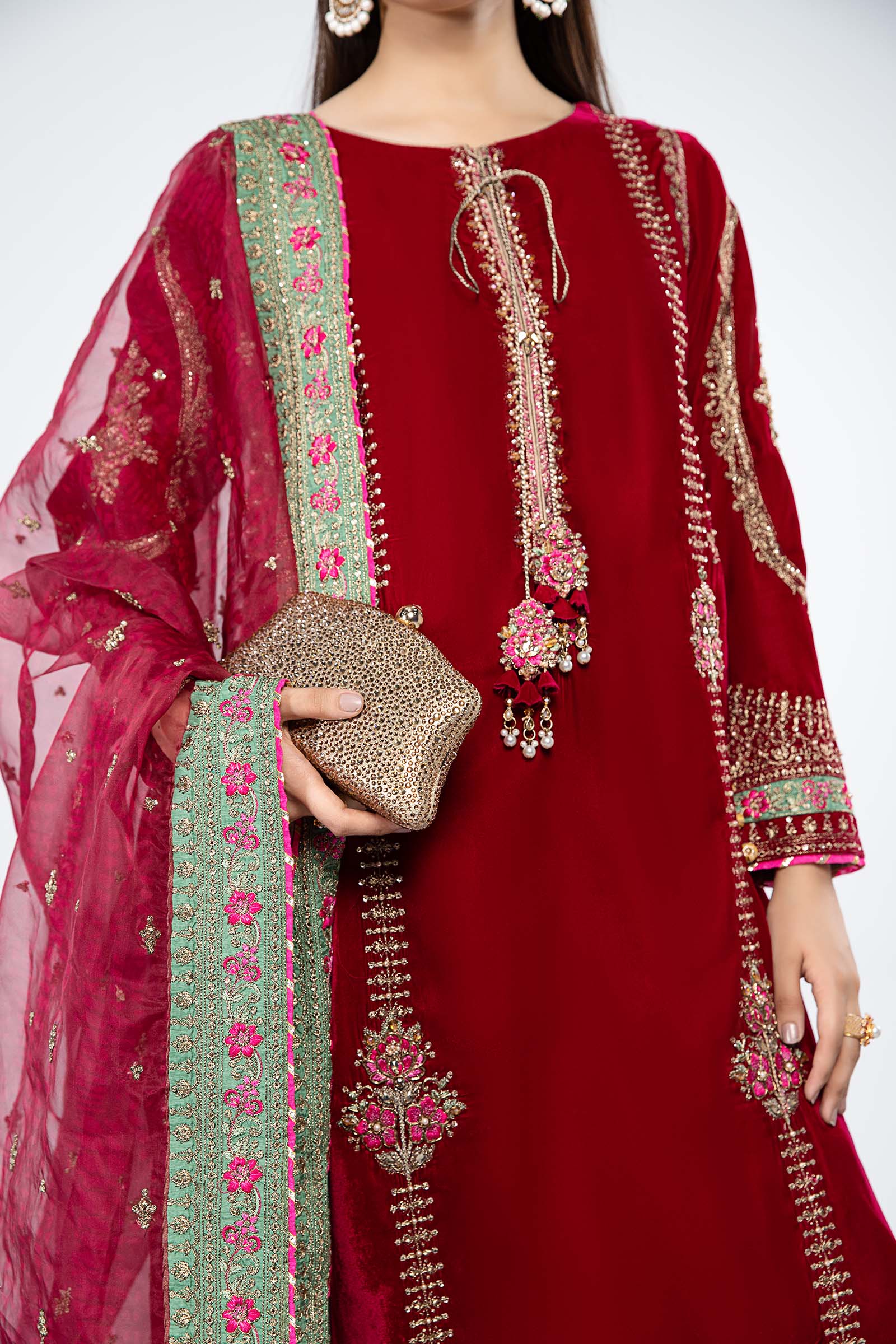 3 Piece Embroidered Velvet Suit - Image 4