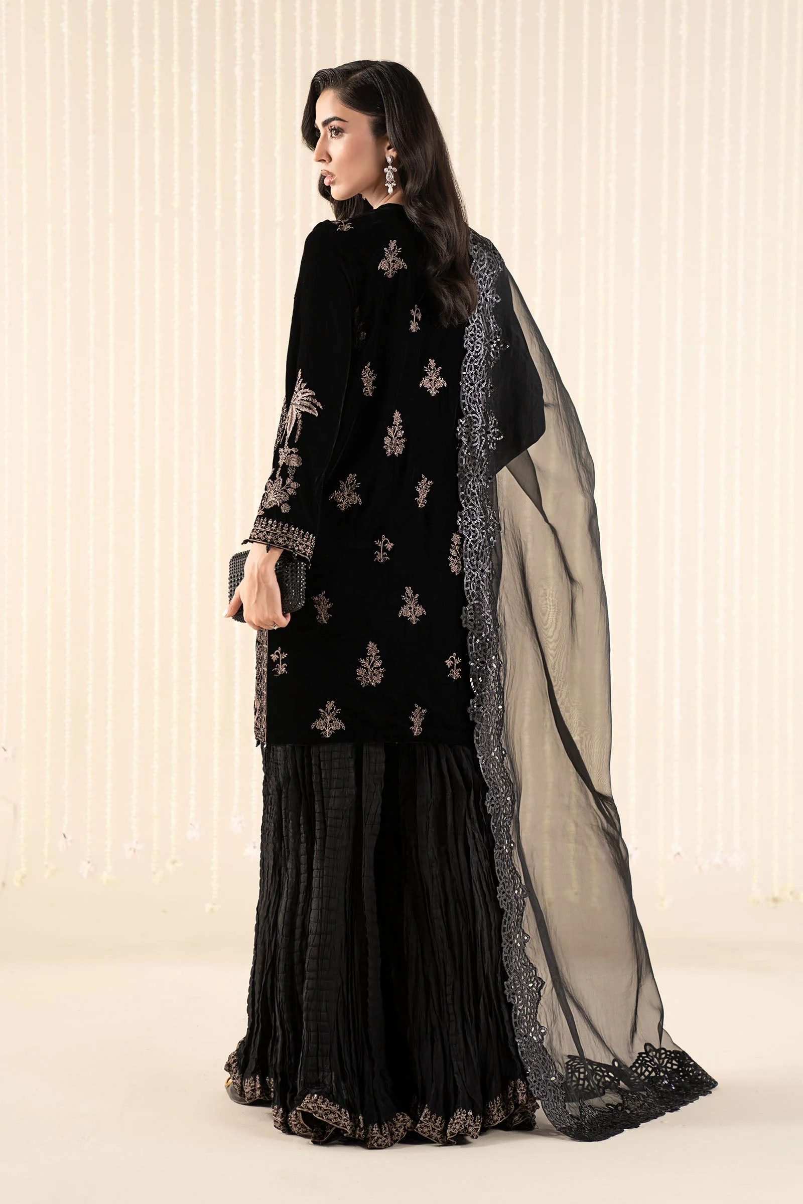3 Piece Embroidered Velvet Suit - Image 7