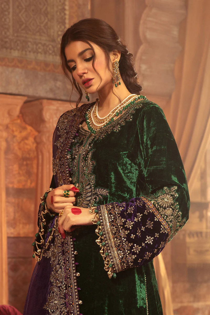 Unstitched Velvet VEL-20-108-Emerald Green - Image 2
